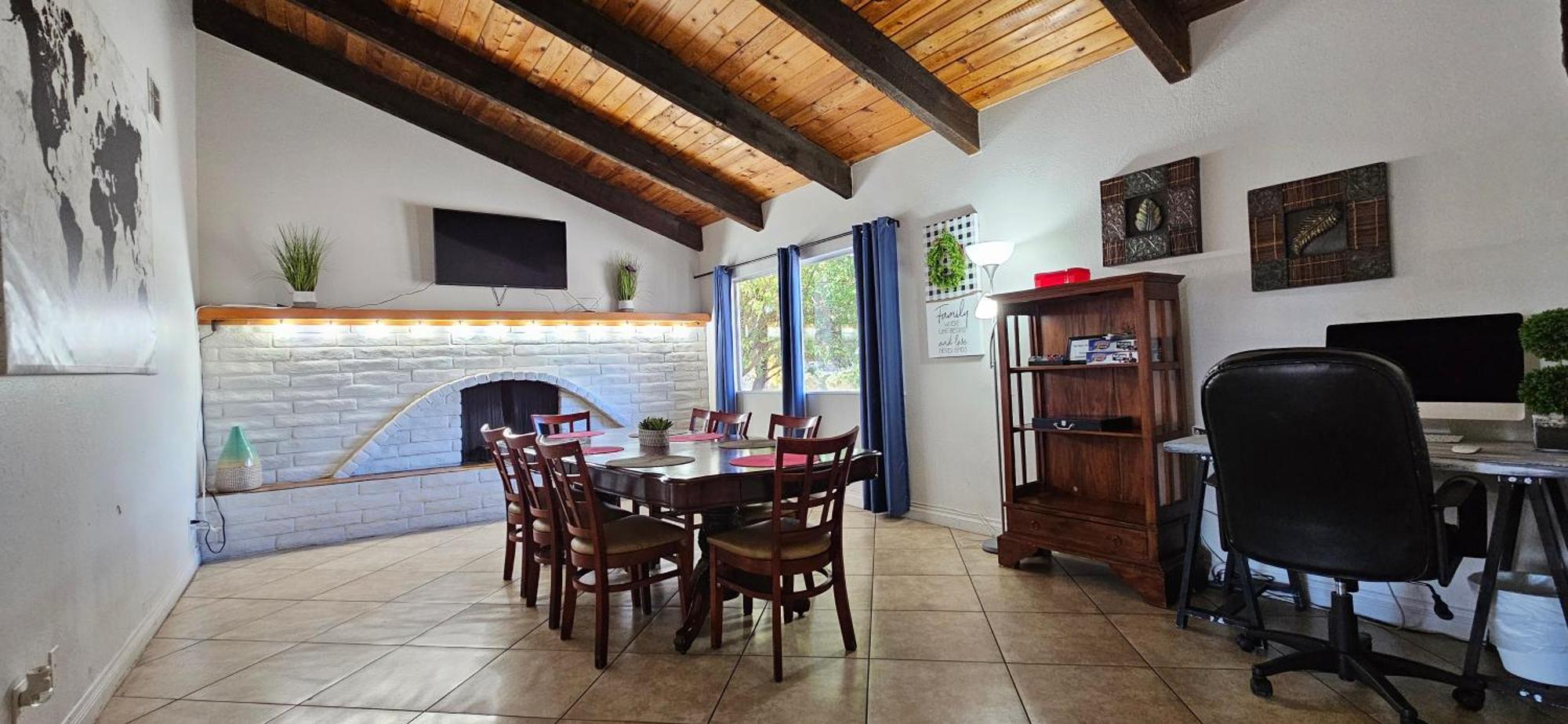 Rustic Warm Fireplace 5 Room Sleeps 16 Лас Вегас Екстериор снимка